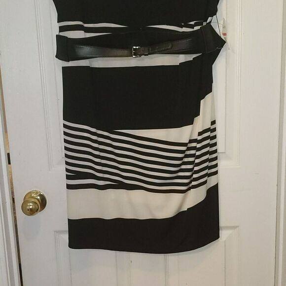 Bisou Bisou  black and white patterned dress Sz 24 - Picture 2 of 8